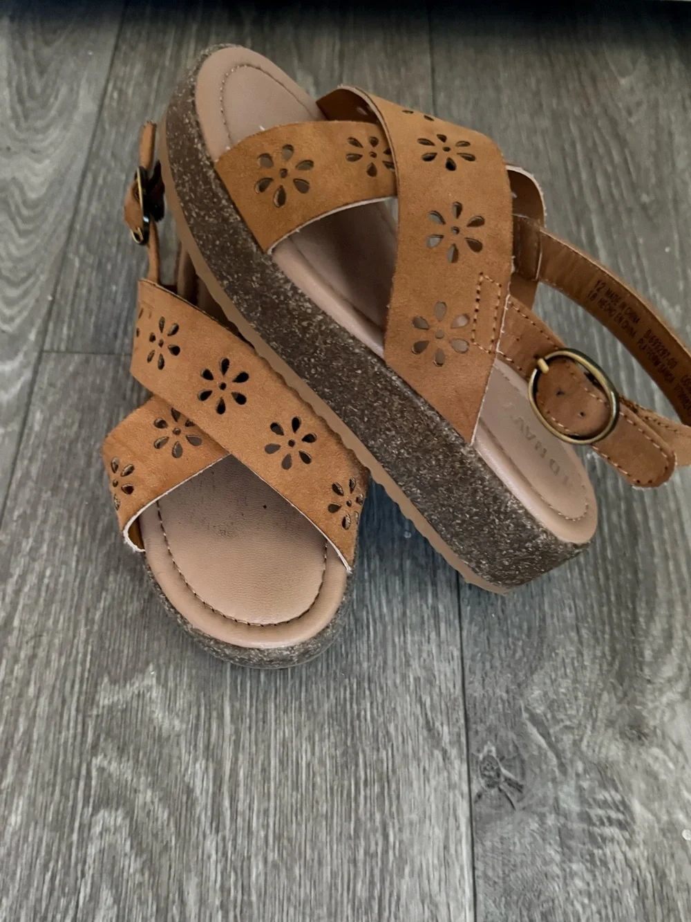 Old Navy cute tan
